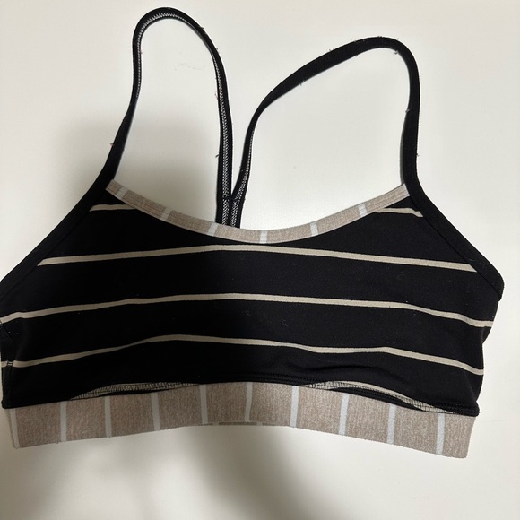 Lulu Lemon Striped Sports Bra Size 6 - Picture 1 of 3